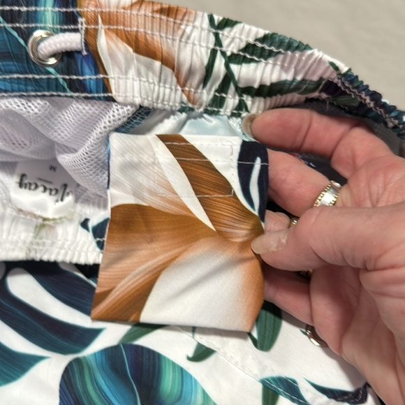 Men's NWT Barbados Swim Trunks with Built in Mesh Briefs in White Floral M - Picture 11 of 12